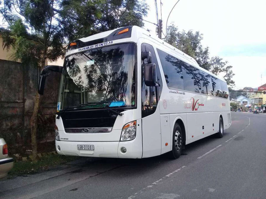 Xe Limousine Sai Gon Bao Loc Lam Dong Vy Van Travel